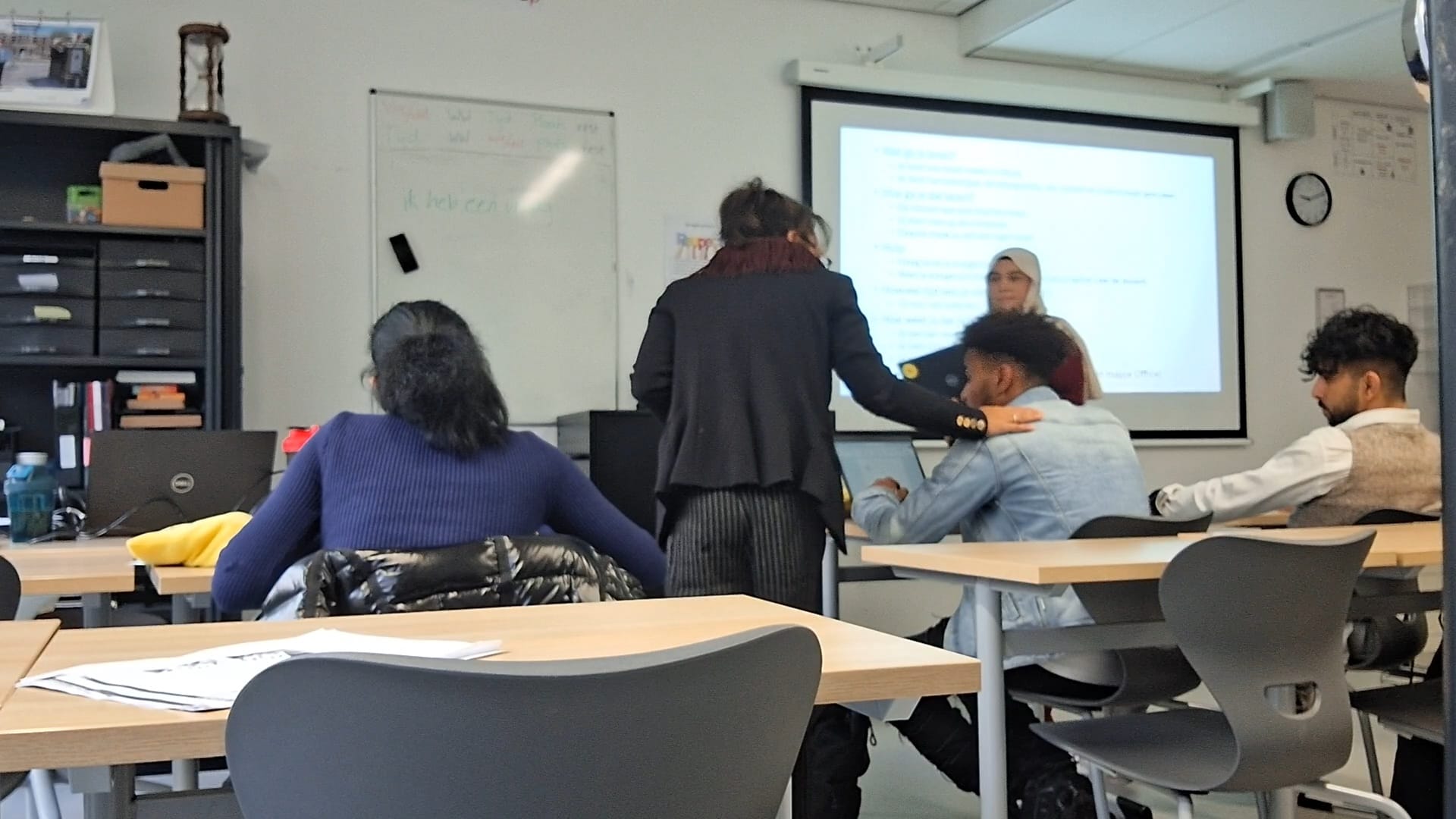 Teaching dutch classroom